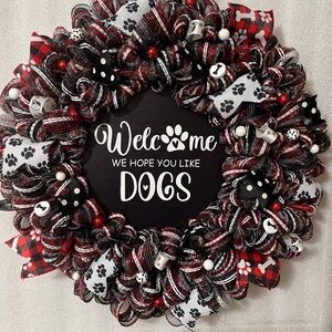 Dog Welcome Wreath - Black and Red